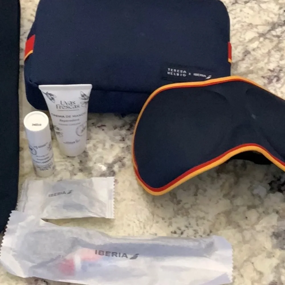 Navy Travel Kit